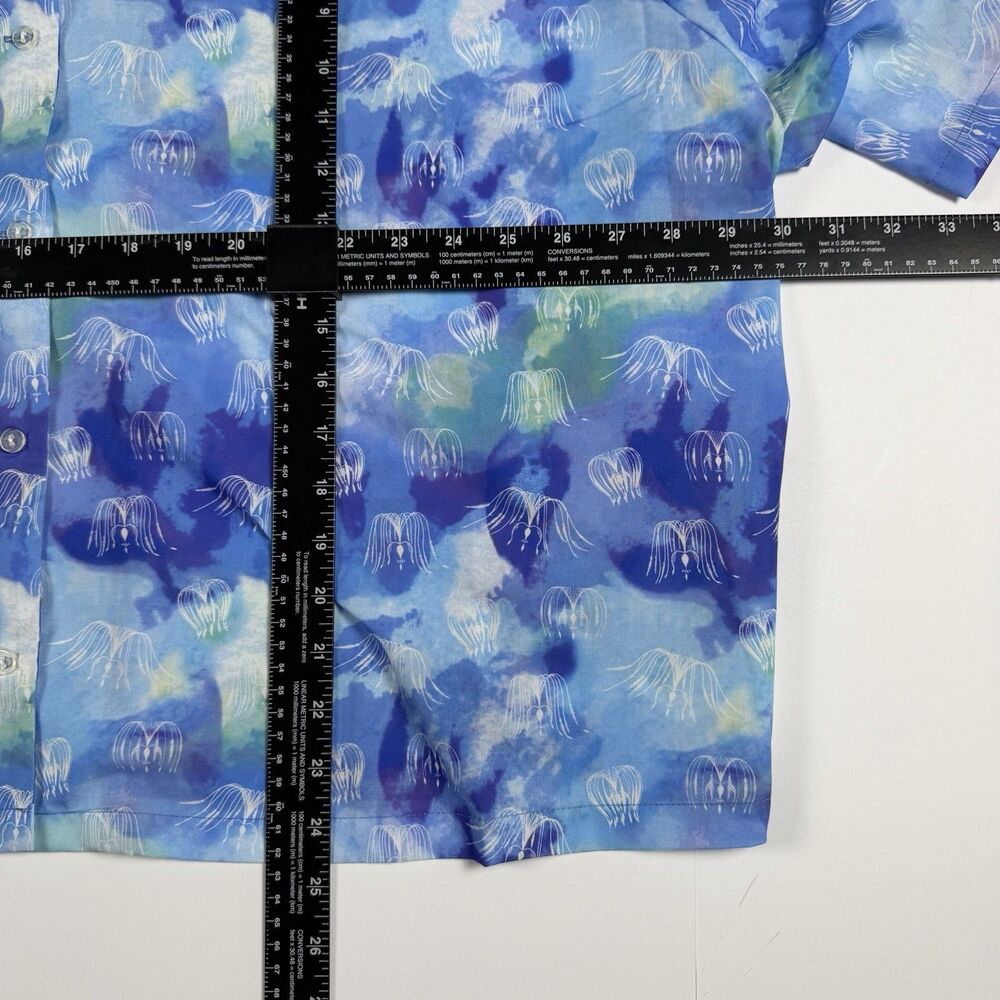 Avatar Way of Water Womens Button Up Camp Shirt Woodsprite Print Plus 3X - Picture 5 of 7